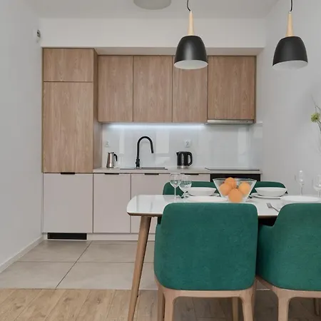 Stylish Na Grobli With Balcony By Renters *